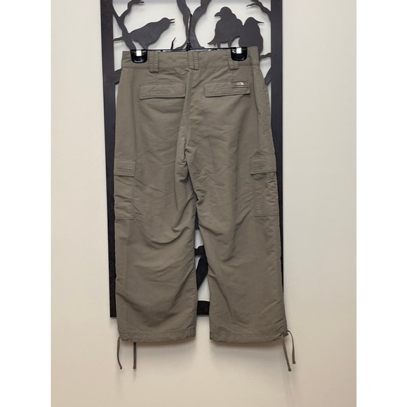 North Face Women 6 Mid Rise Khaki Athletic Casual Cropped Capri Pants - Picture 2 of 10